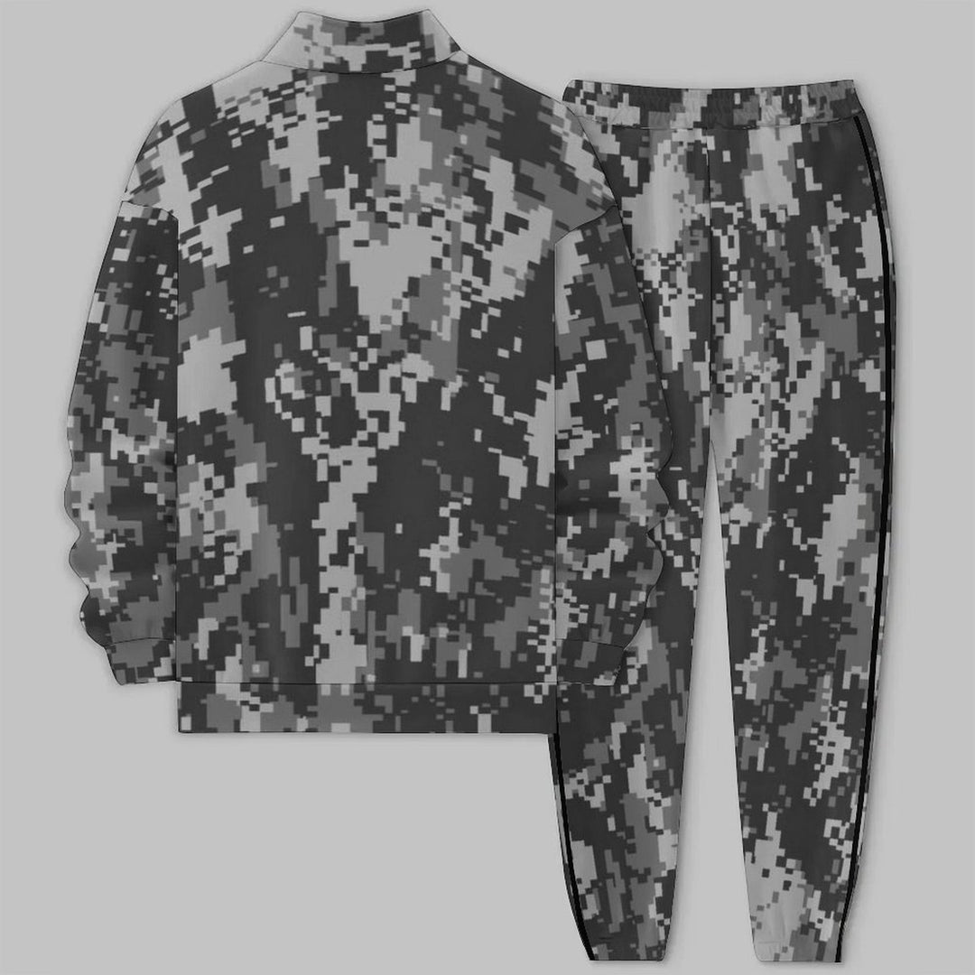 Trendy sports outfit for men in chic camouflage design