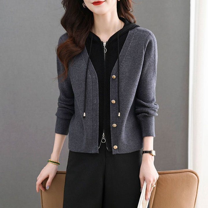 Cardigan pour femmes avec des détails de bouton stylés Chic & Stil