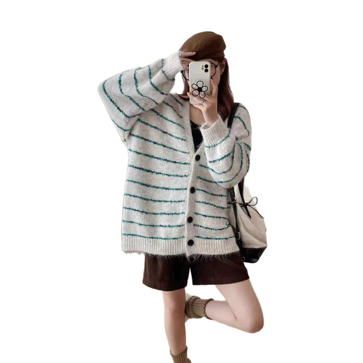 Gilet en tricot épais pour femmes avec rayures colorées et coupe tendance Chic & Stil