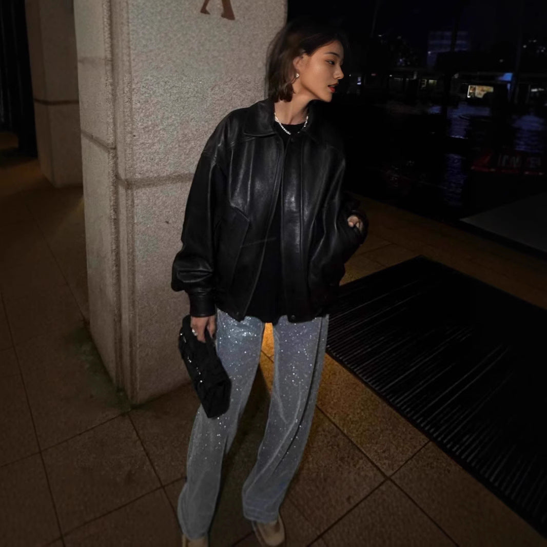 Ladies elegant leather jacket with relaxed fit and practical pockets Lune London