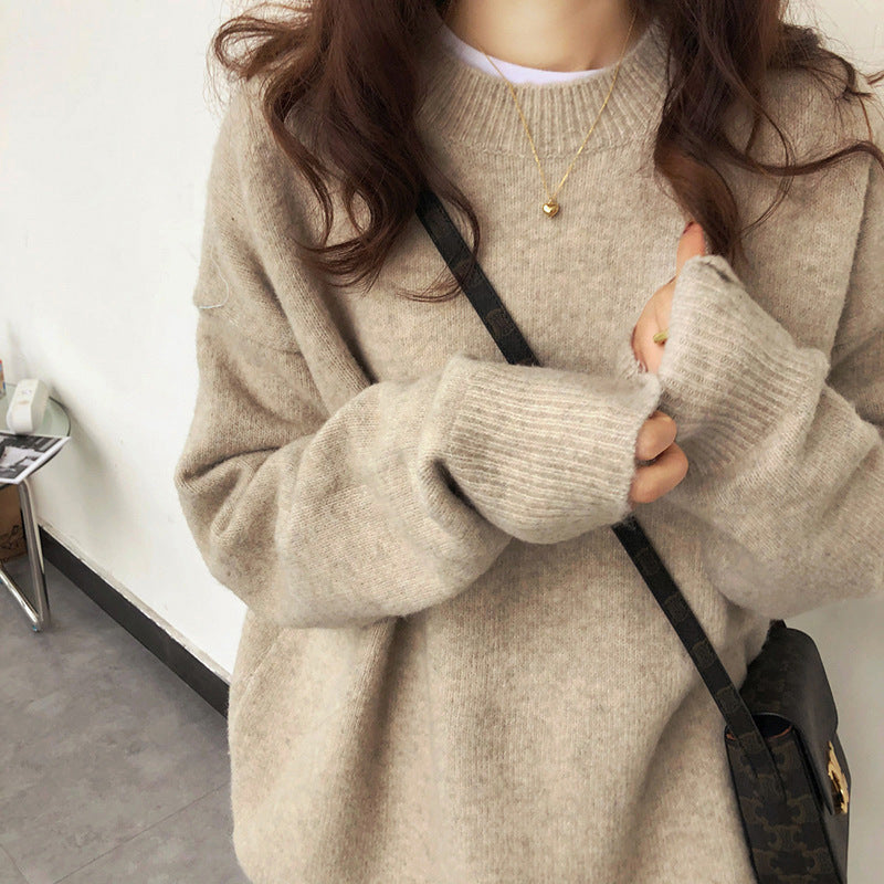 Ladies oversized knit pullover with wide fit and high edges Lune London