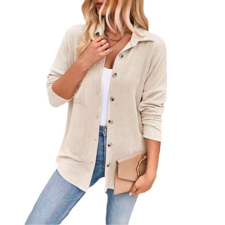 Knitted jacket for women with structured material and comfortable pockets Lune London