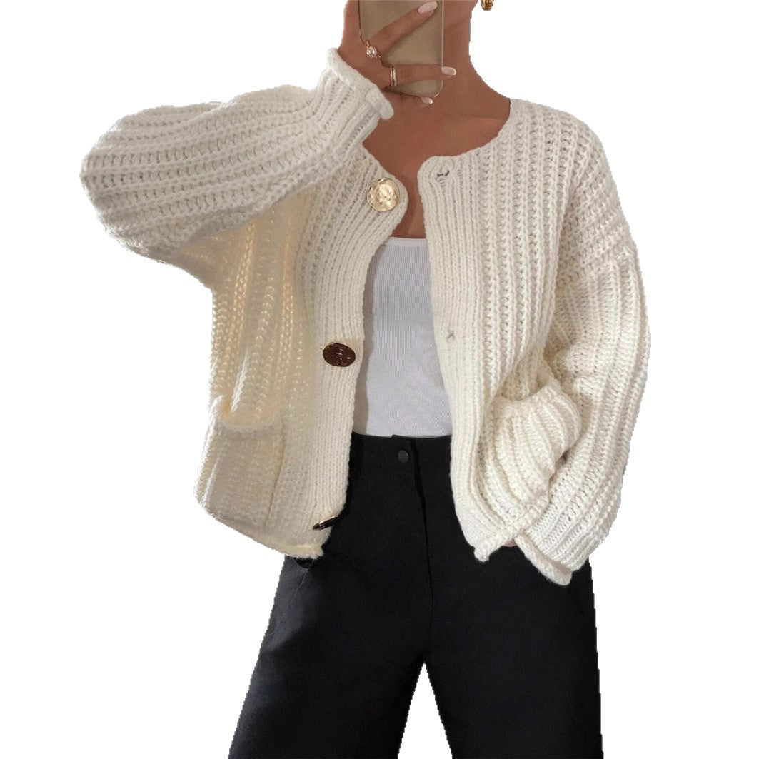 Ladies large knit jacket with elegant buttons and pockets Lune London