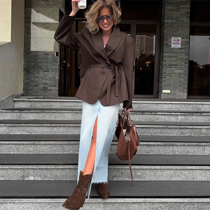 Tailored and elegant blazer for women Lune London