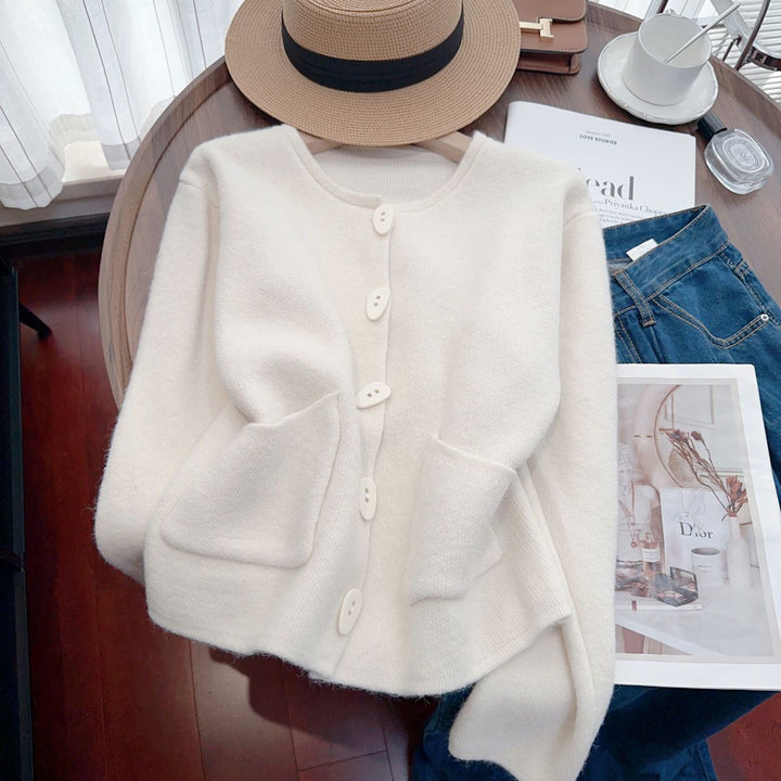 Cardigan pour femmes confortable avec des coutures décoratives Chic & Stil