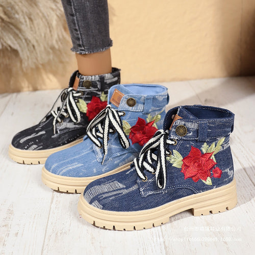 Laced women's boots with floral embroidery and non-slip sole Lune London