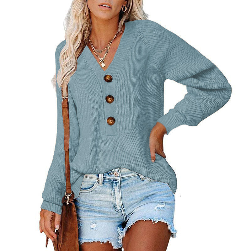 Women's cashmere sweater with V-neck and large wooden buttons Lune London