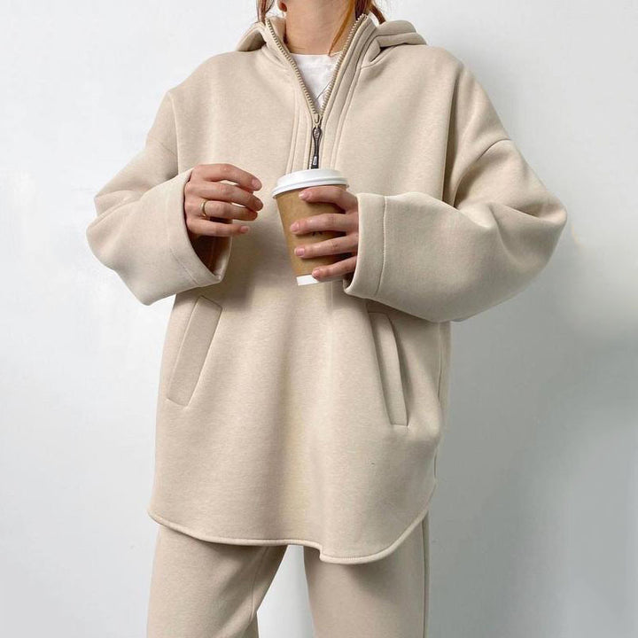 Lady oversized Fleece Hoodie with side zipper and wide pants Lune London