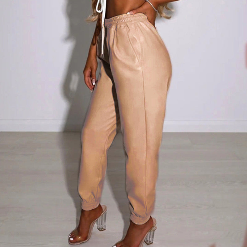 Comfortable sports pants for women with elastic waistband and straps Lune London
