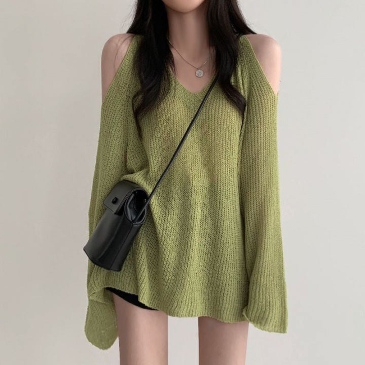 Casual sweater for women with off-shoulder and loose fit Lune London