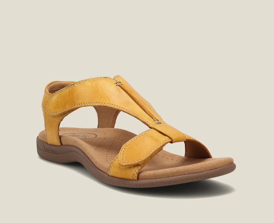 Leisure sandals for women with adjustable straps and an ergonomic foot cushion Lune London