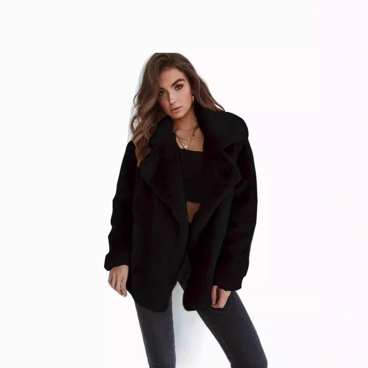 Oversized plush jacket for women with foldable collar and relaxed fit Lune London