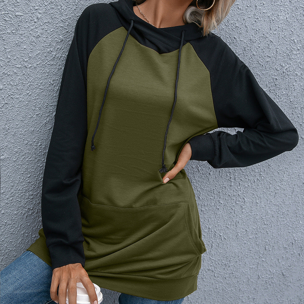 Casual hooded sweatshirt for women with pockets and sporty raglan cut Lune London