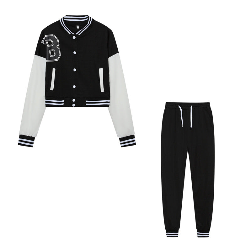 Sporty set for women consisting of a cropped jacket and jogging pants Lune London