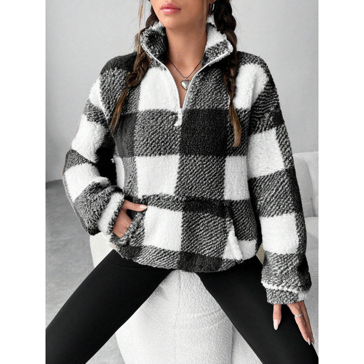 Women fleece sweater with high collar Lune London