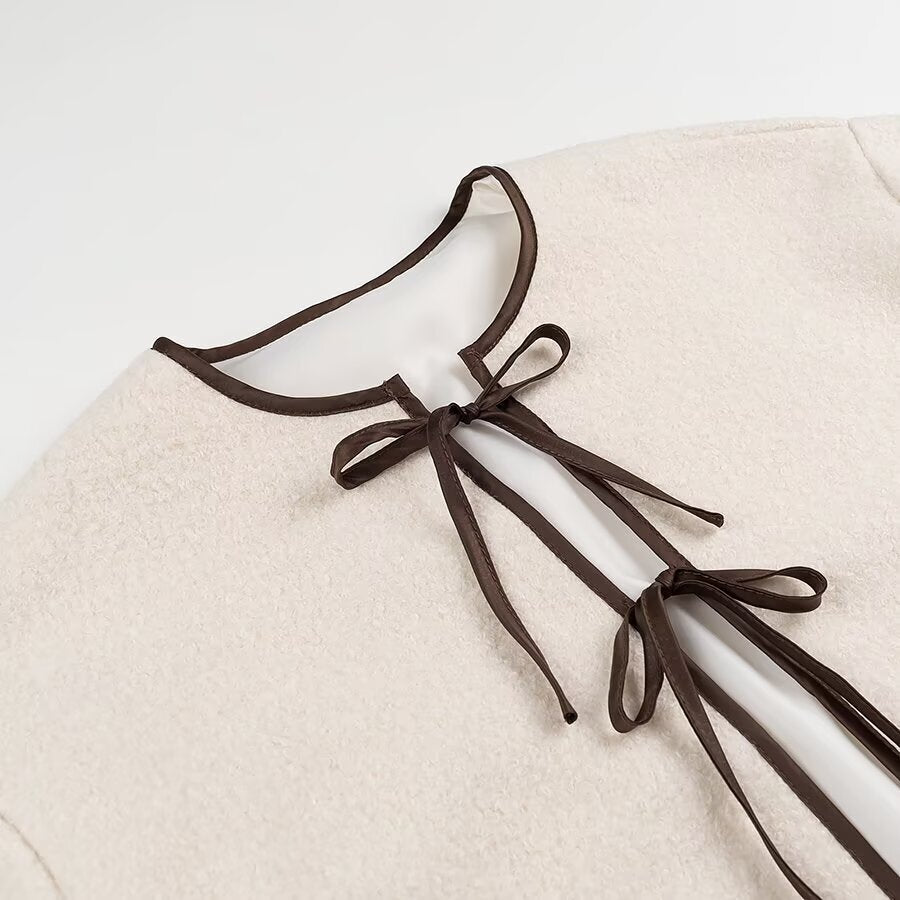 Short fleece jacket for ladies with decorative drawstring and side pockets Lune London