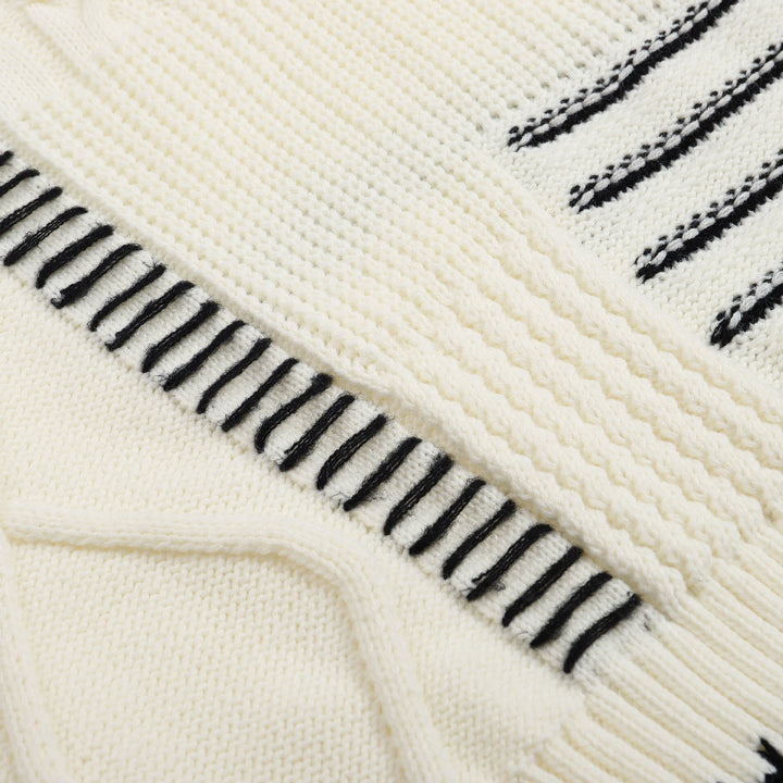 Casual knit sweater for women with graphic pattern Lune London