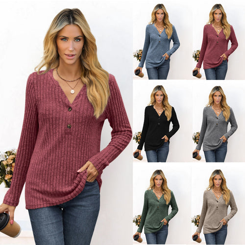 Chunky knit sweater for ladies with V-neck and button details Lune London