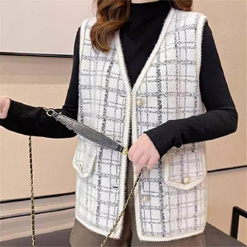 Women's elegant knitted vest with contrasting details Lune London