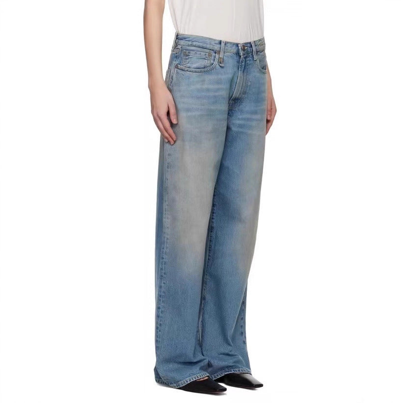 Women's denim jeans, loose fit, high waist and elegant wash Lune London