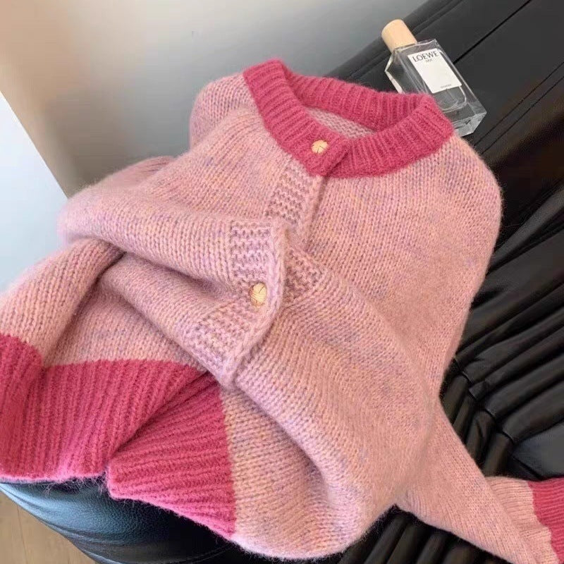 Cardigan doux pour femmes avec boutons luxueux et poignets contrastés Chic & Stil