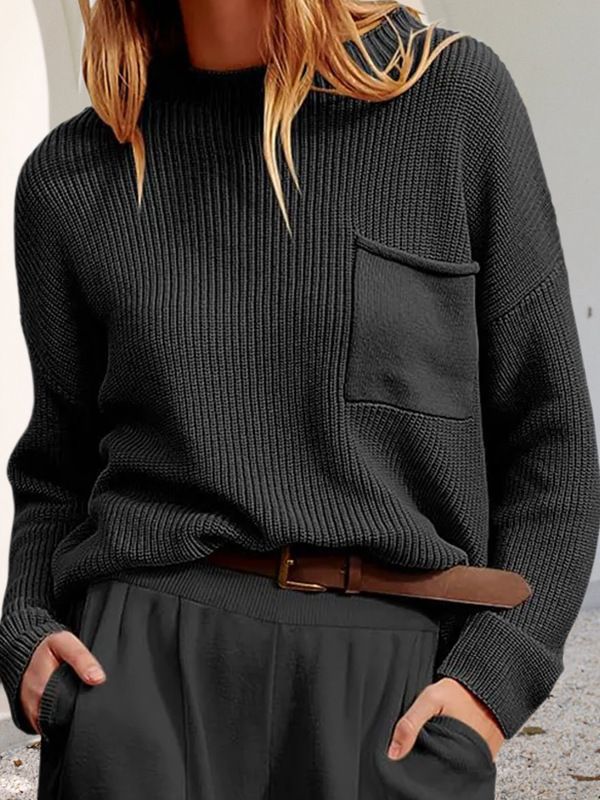 Knitted sweater for women with loose fit and practical chest pocket Lune London
