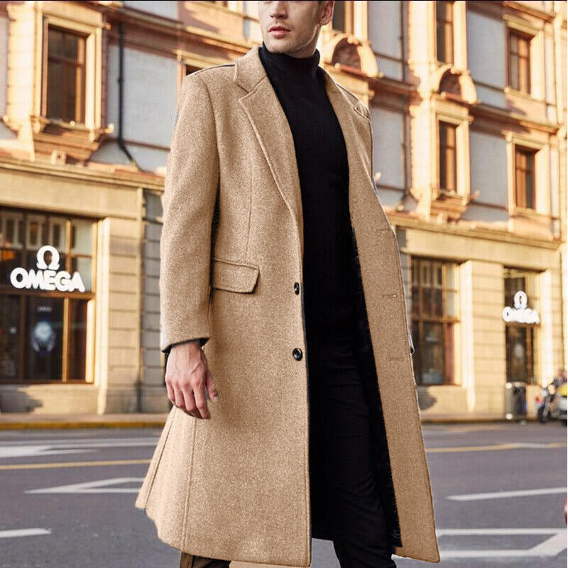 Elegant wool coat for men with a classic design featuring a deep lapel Lune London