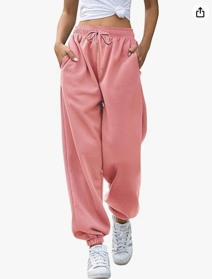 Women's casual sweatpants with high waistband and side zipper pockets Chic & Stil