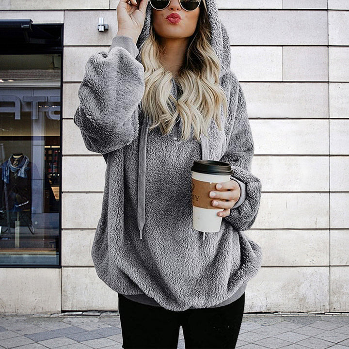 Oversized hoodie for women with practical side pockets Lune London