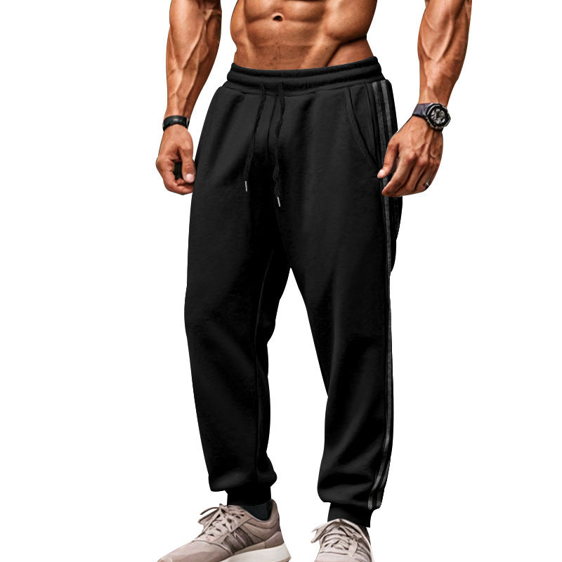 Casual sports pants for men with elastic waist and side zip pockets Lune London
