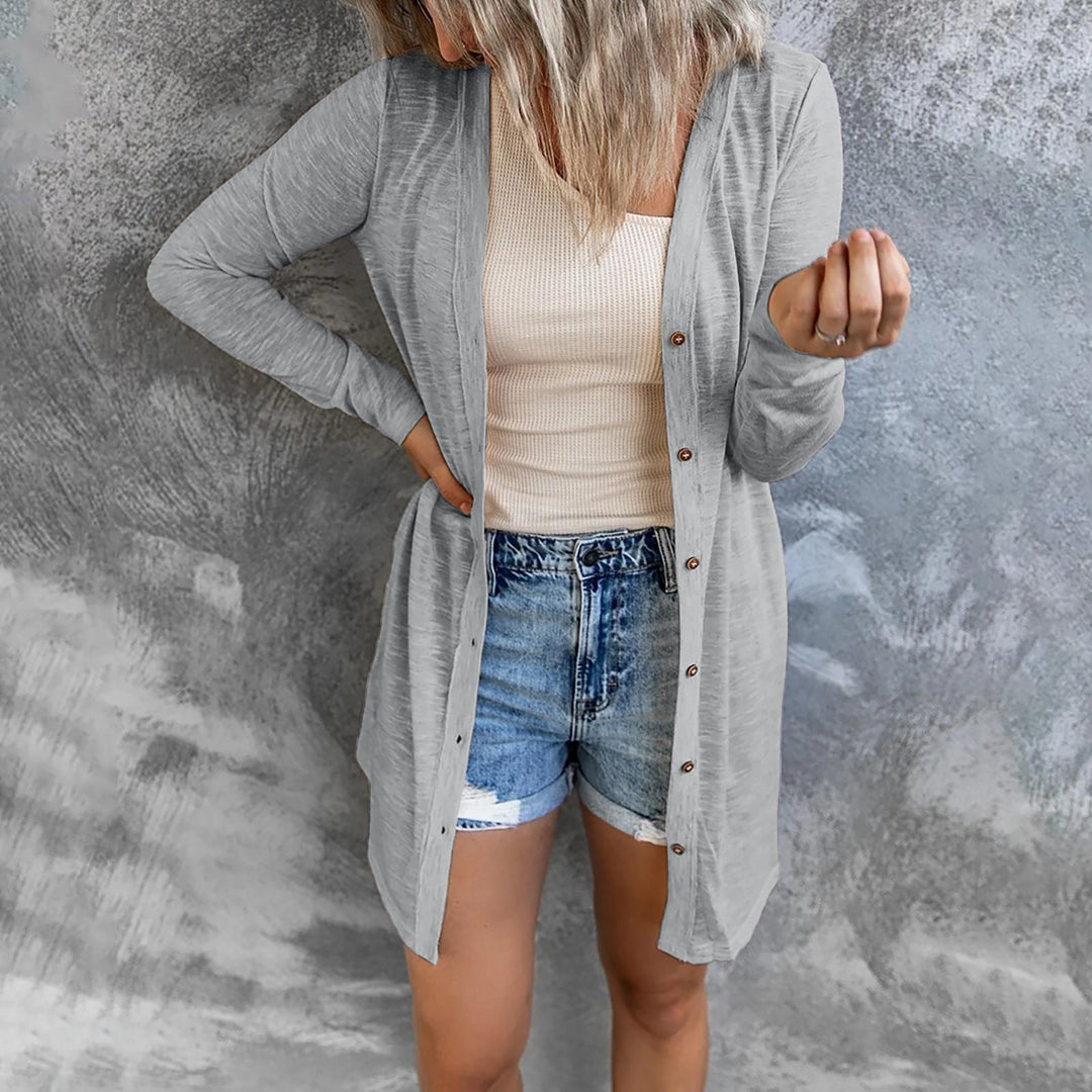 Long cardigan for women with practical buttons and a relaxed fit Lune London