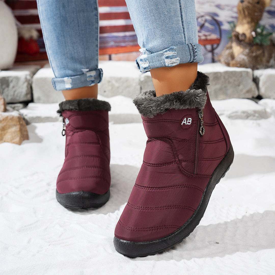 Lune London | Women's winter boots with practical zipper and cozy inner lining