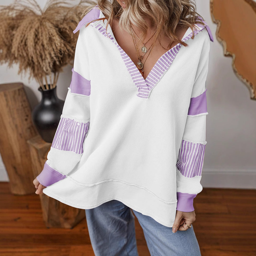 Comfortable sweater for women with a shirt collar and striped sleeves Lune London