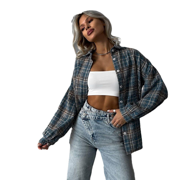 Casual flannel jacket for women with oversized cut and checkered pattern Lune London