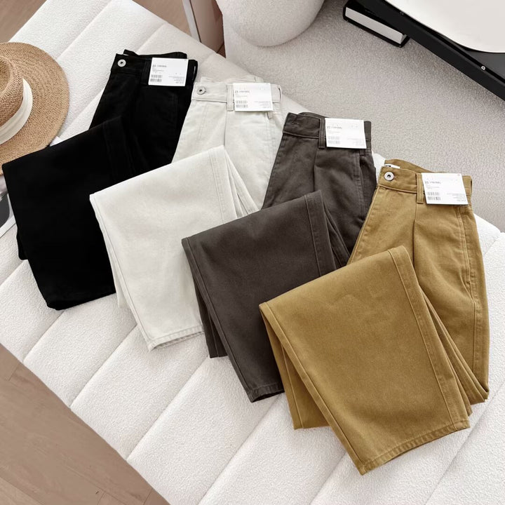 Pantalons chino larges pour femmes avec taille haute et poches pratiques Chic & Stil