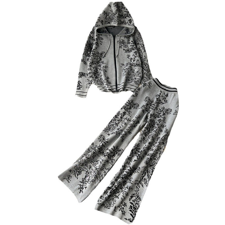 Fashion leisure set for women with hoodie and floral pattern Lune London