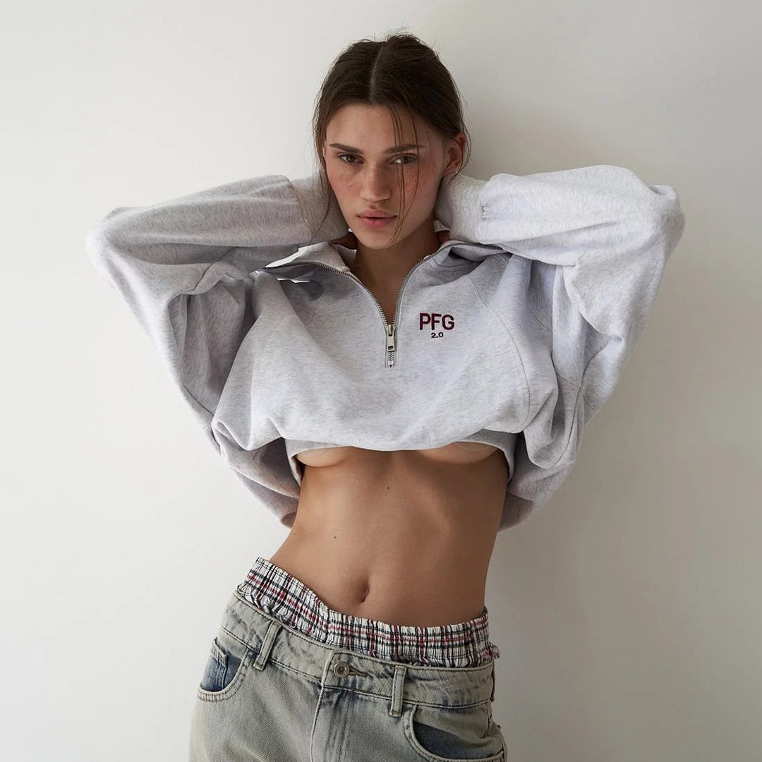 Short sweatshirt for women with high collar and zipper Lune London