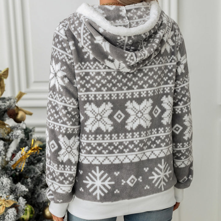 Women's fleece jacket with soft lining and chic winter pattern