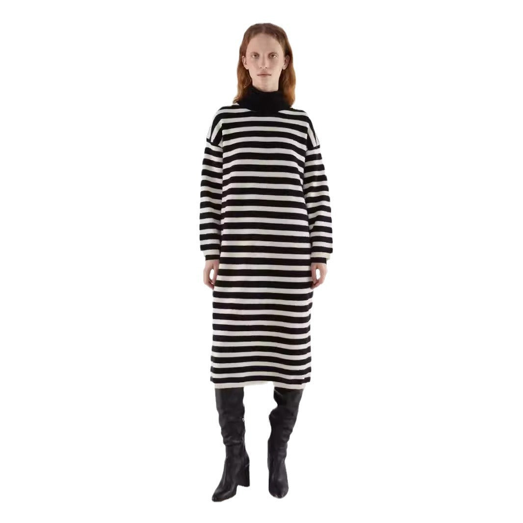 Robe tricotée pour femmes avec un motif de rayures bloc moderne et une coupe décontractée Chic & Stil
