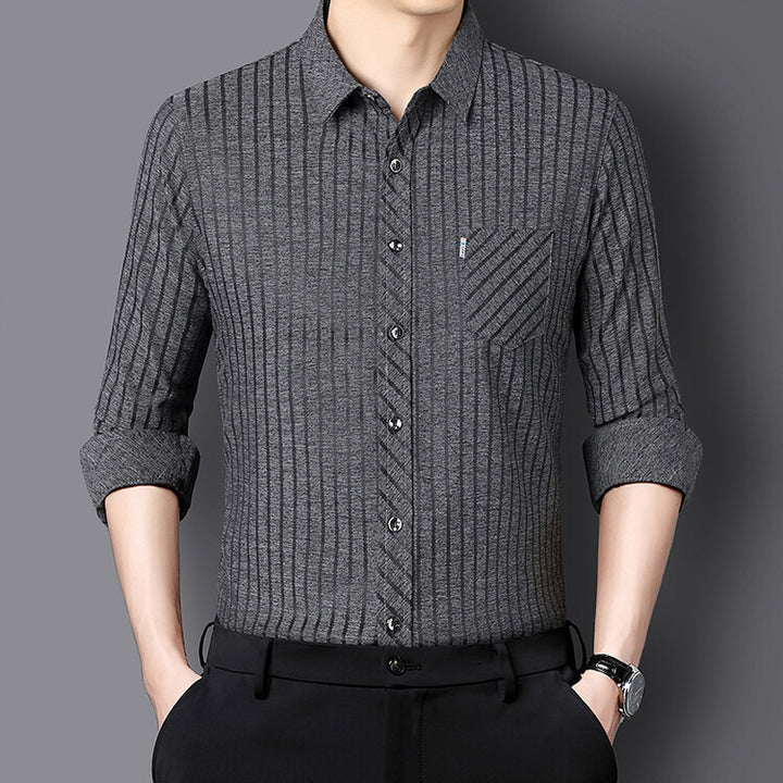 Elegant slim-fit long-sleeve shirt for men with structured design Lune London