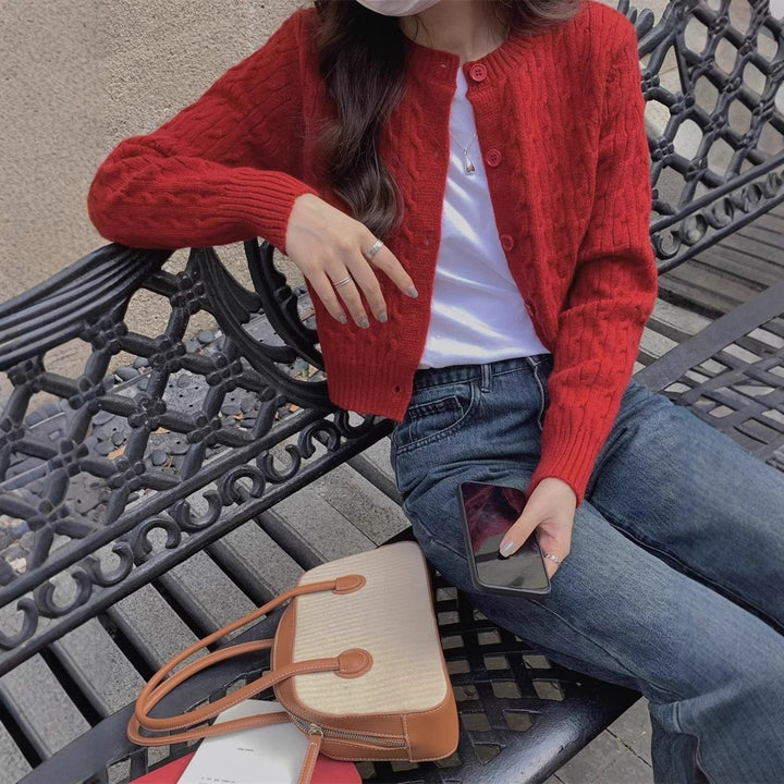 Knit bolero jacket for women with cable stitch structure Lune London