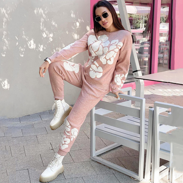 Women's knitted set with floral designs Lune London
