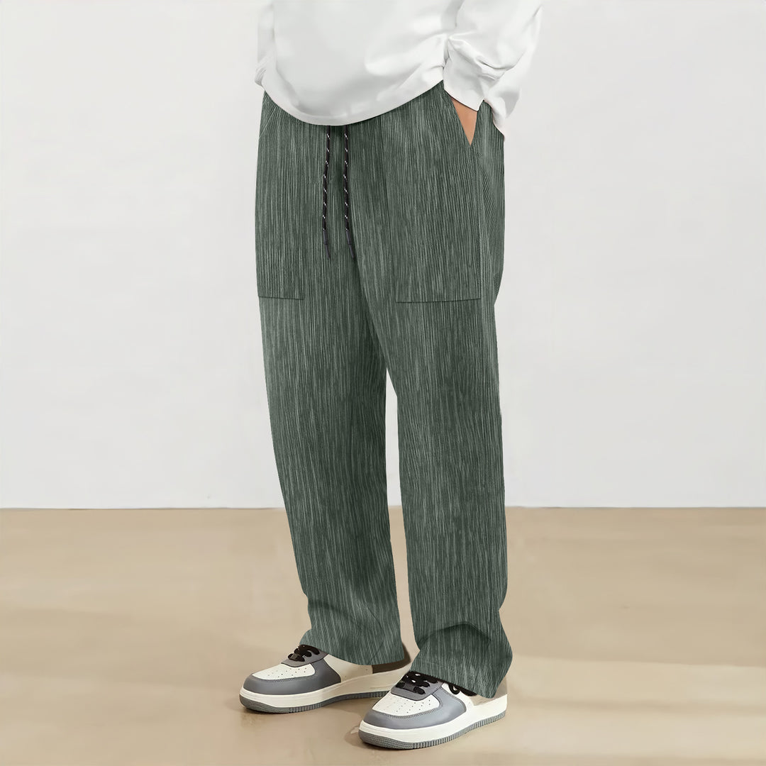 Casual leisure pants for men with practical pockets and elastic waistband Lune London