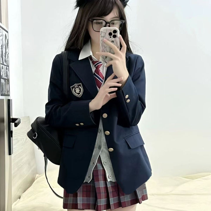 Blazer d'uniforme scolaire à la mode pour femmes Chic & Stil