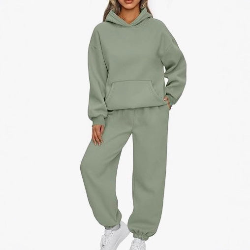 Women's casual hoodie jumpsuit made of high-quality sweat material with practical pockets Chic & Stil