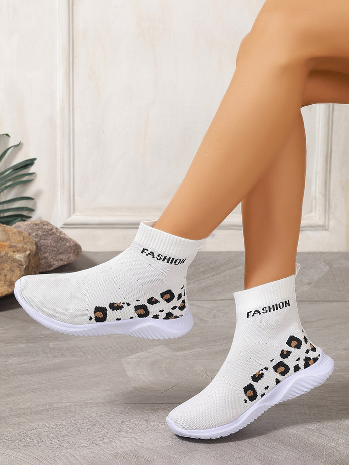 Ladies' modest sock sneakers with animal print and elastic upper Lune London
