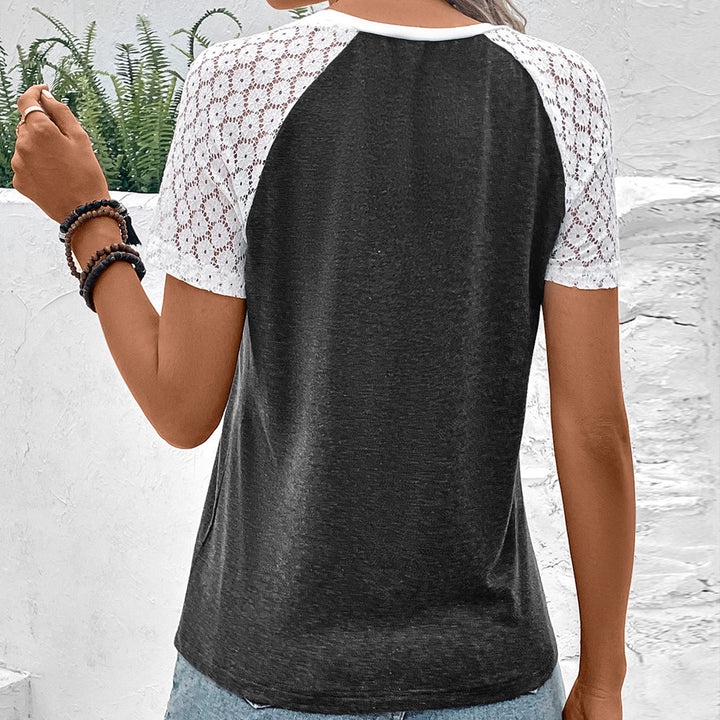Trendy women's T-shirt with lace sleeves and chic color block design
