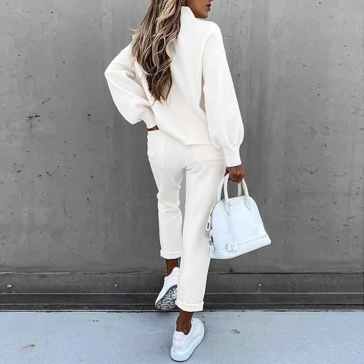 Casual and elegant sweater set for women with high collar Lune London
