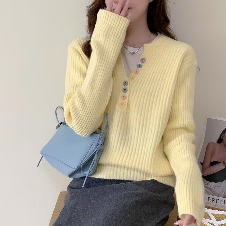 Pull Femme Cozy avec patte de boutonnage et col rond