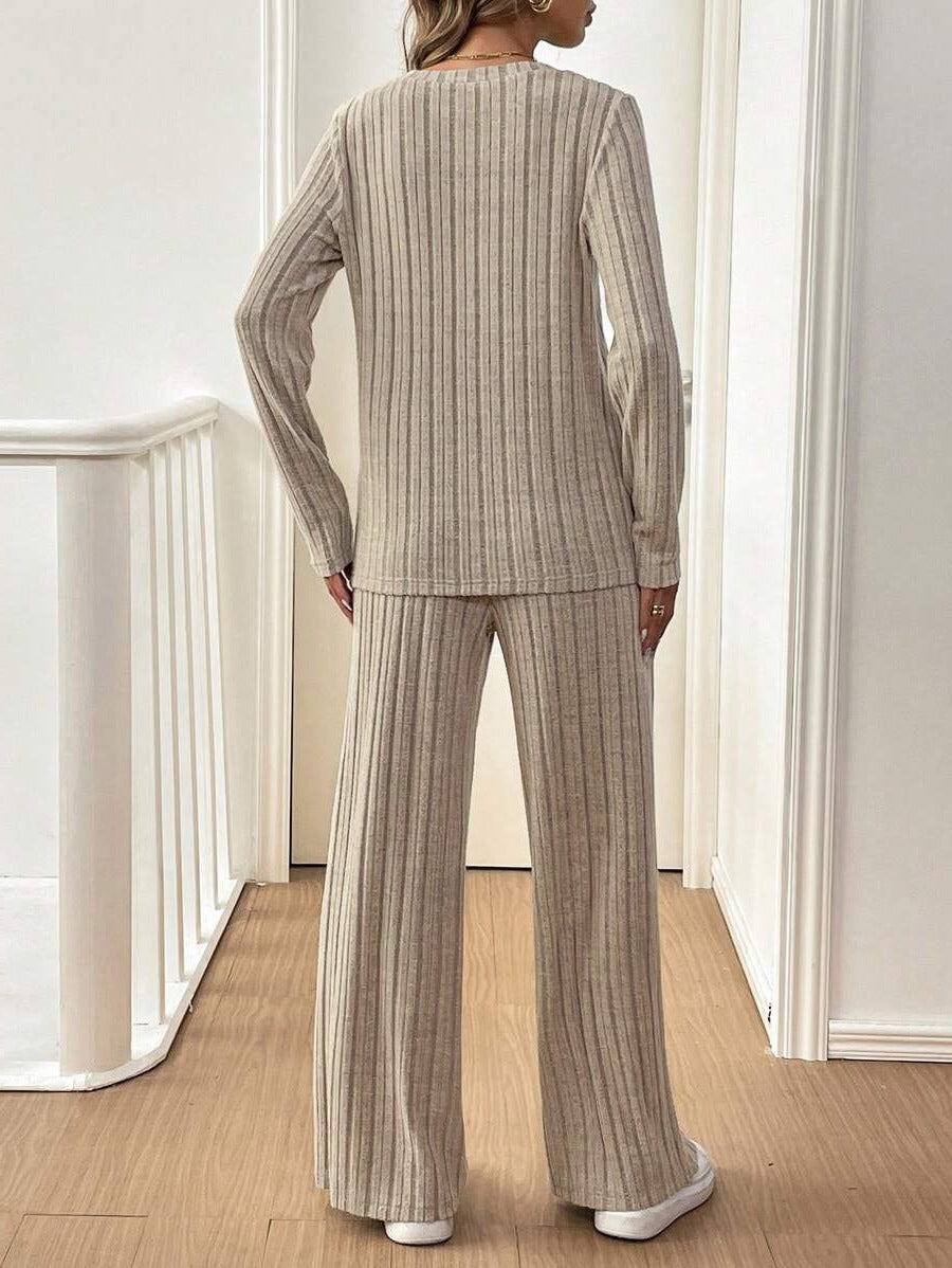 Casual set for women with textured rib pattern and button detail Lune London